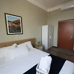Luna Guest house