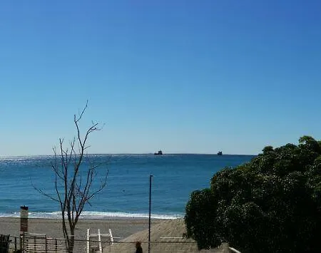 Luna ゲストハウス 3*